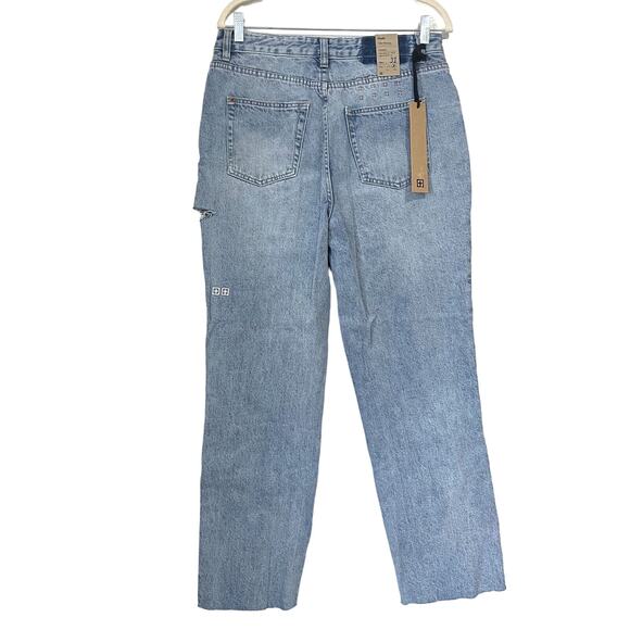 KSUBI NWT Chlo Wasted Slash Tapered Ankle Crop Jean in Faded Wash Size 31 - Picture 6 of 16